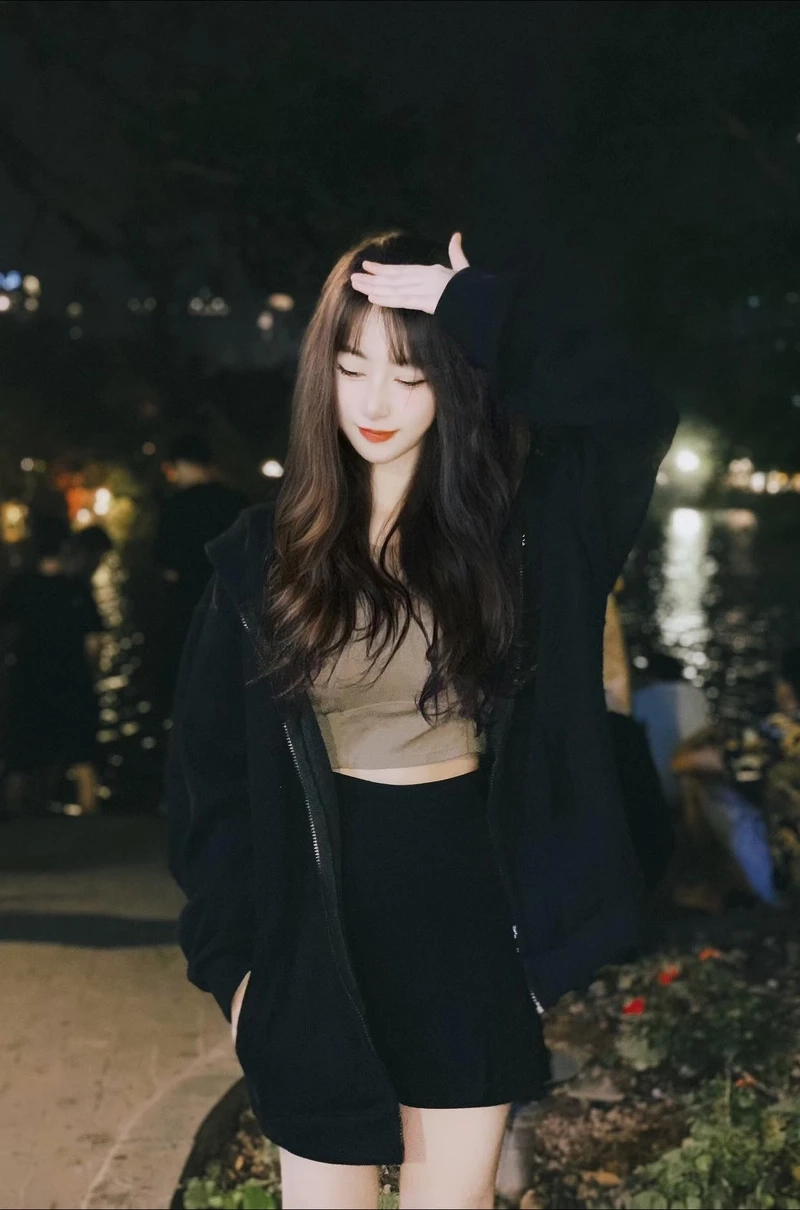 Hình nền gái xinh 4k cho điện thoại, sắc nét với vẻ đẹp dễ thương và thu hút